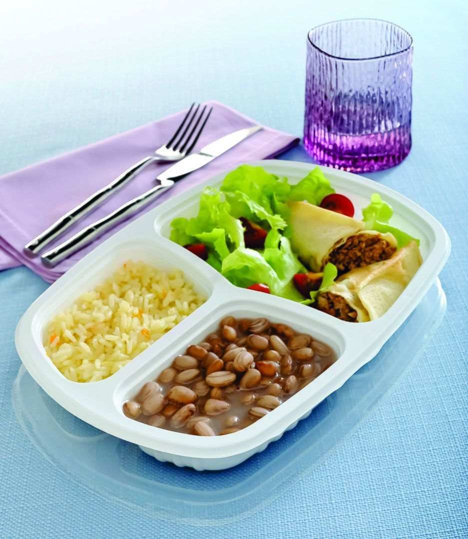 Vianda rectangular de polipropileno con tapa removible y separadores (840 ml)