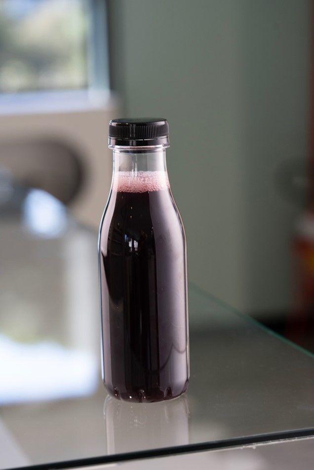 Botella para bebidas 400 ml (plástico apto para alimentos)