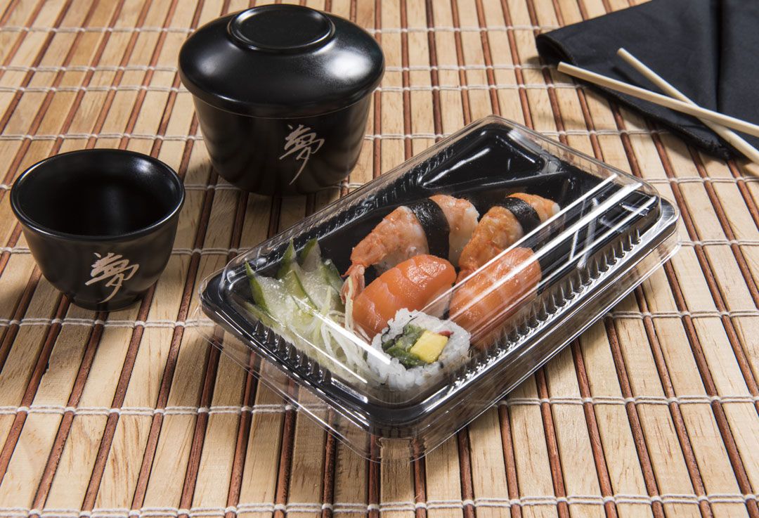 Envase temaki oriental negro (polipropileno) 16,5 × 9 × 4,5 cm (descartable)