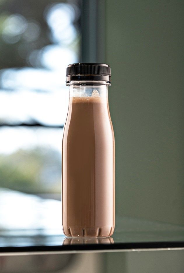 Botella para bebidas 200 ml (plástico apto para alimentos)