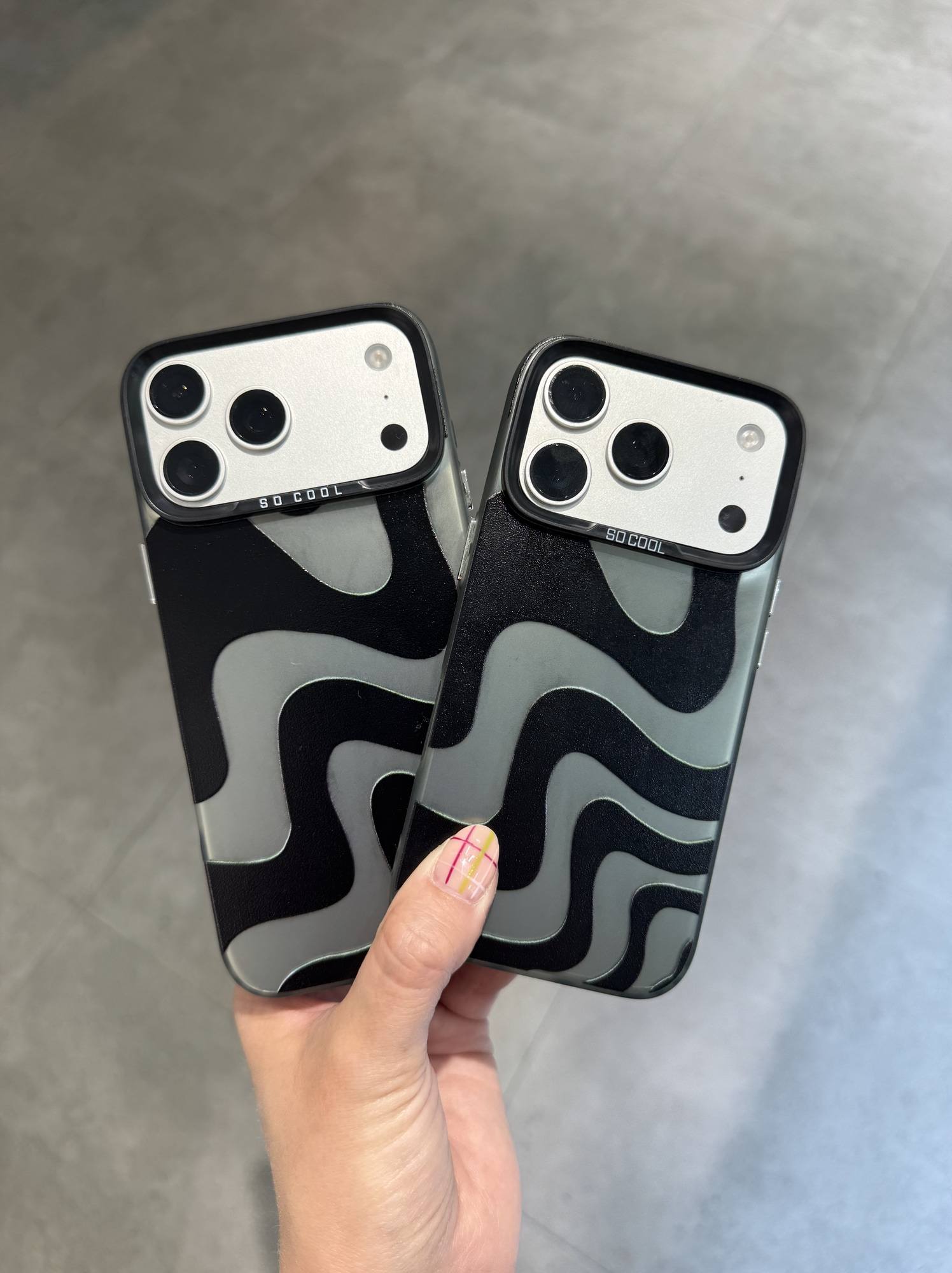 CASE WAVY IPHONE