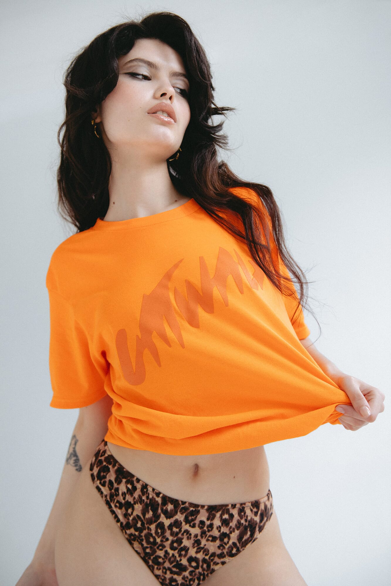 BEACH TEE