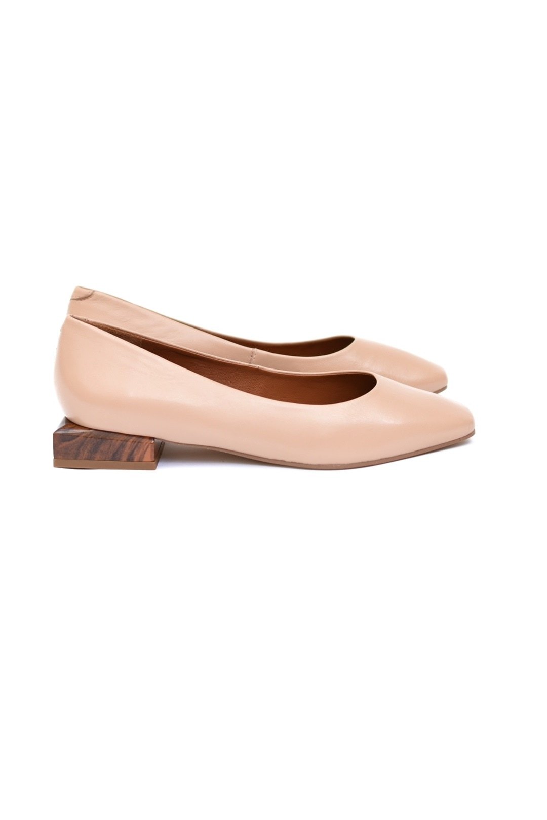 CHATAS LANCAS NUDE