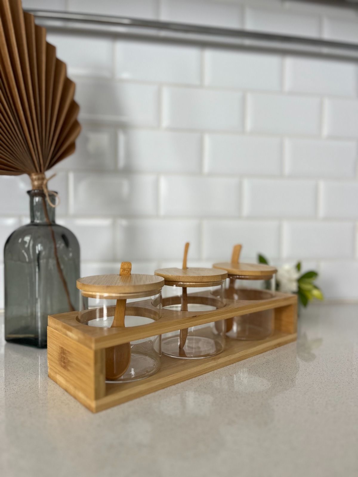 Set de 3 especieros con tapa de bambú y portaespeciero