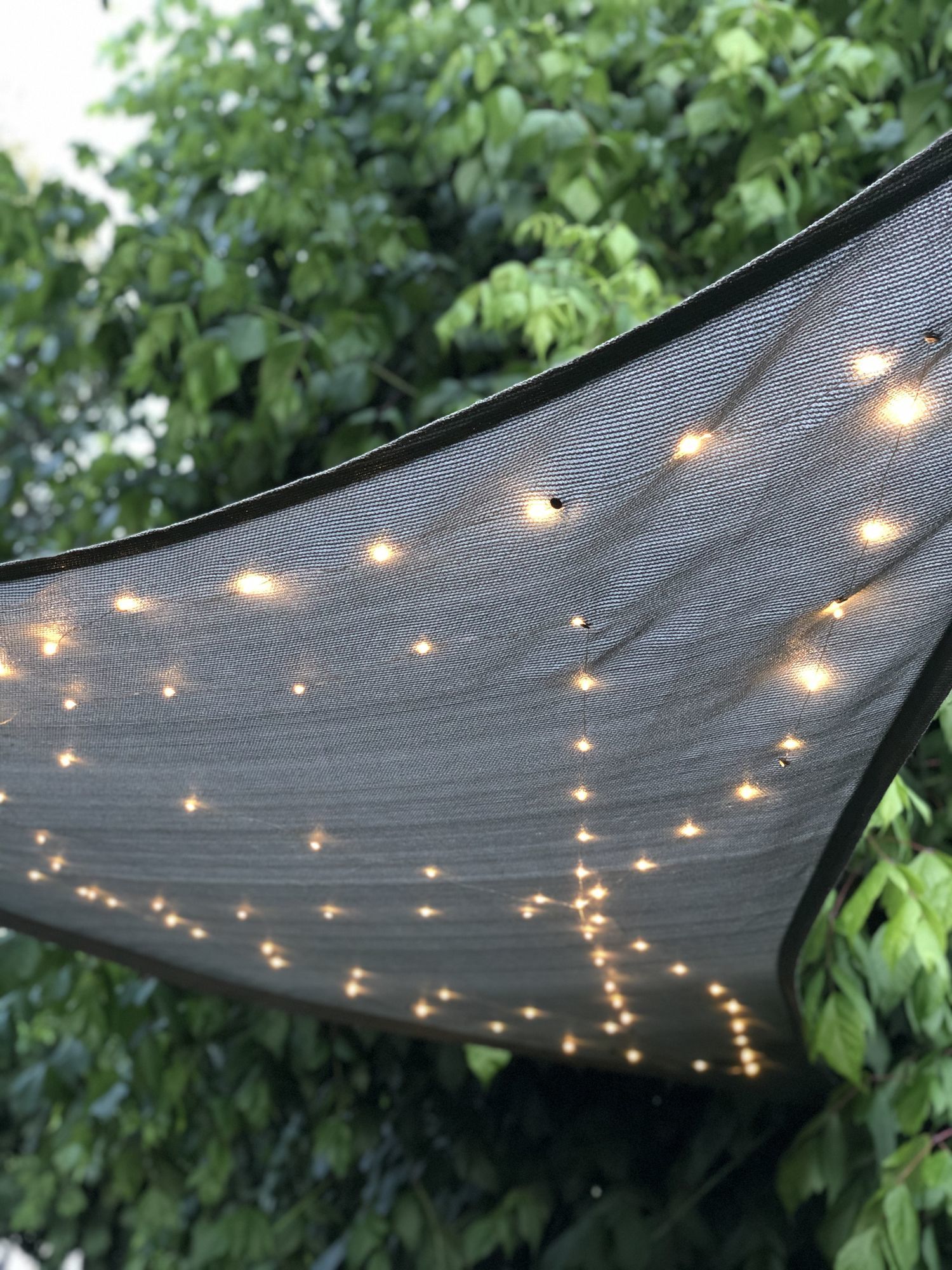 Toldo con luces LED