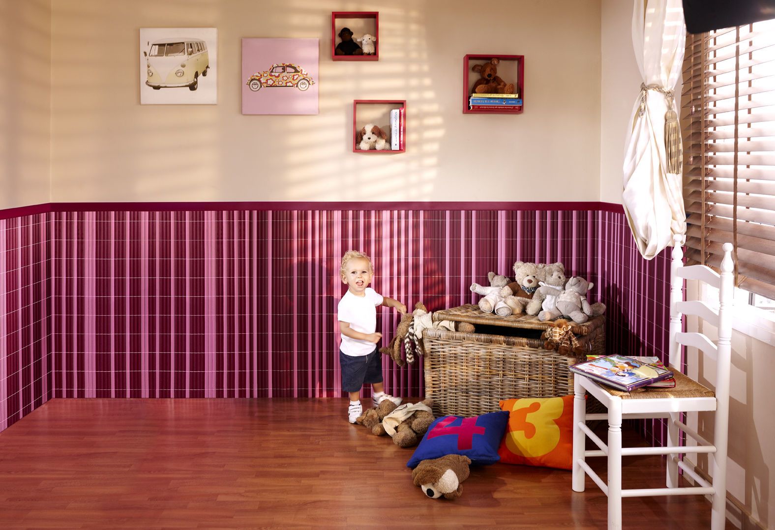Wall.y color magenta bicolor