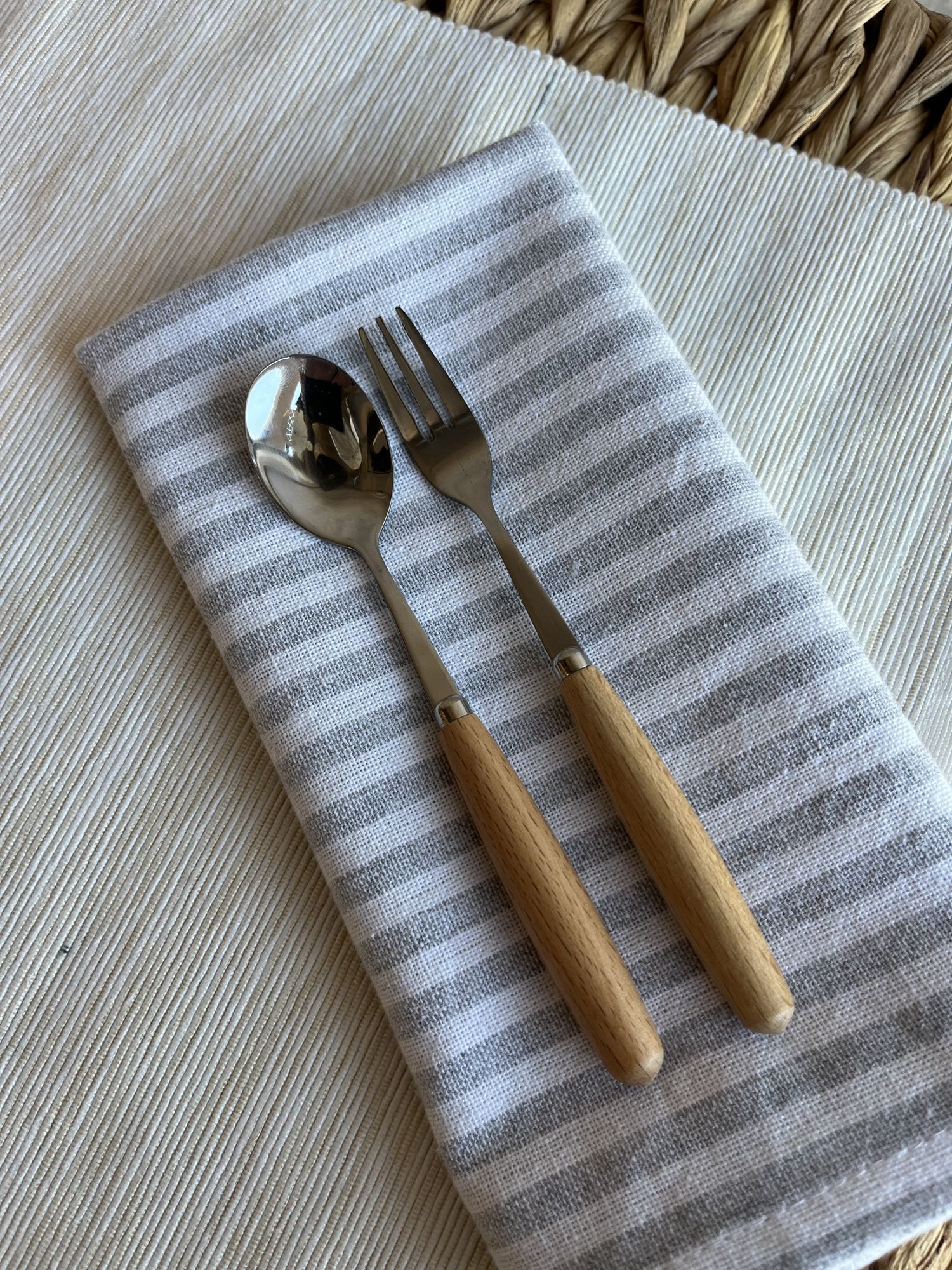 Set de cubiertos para picada