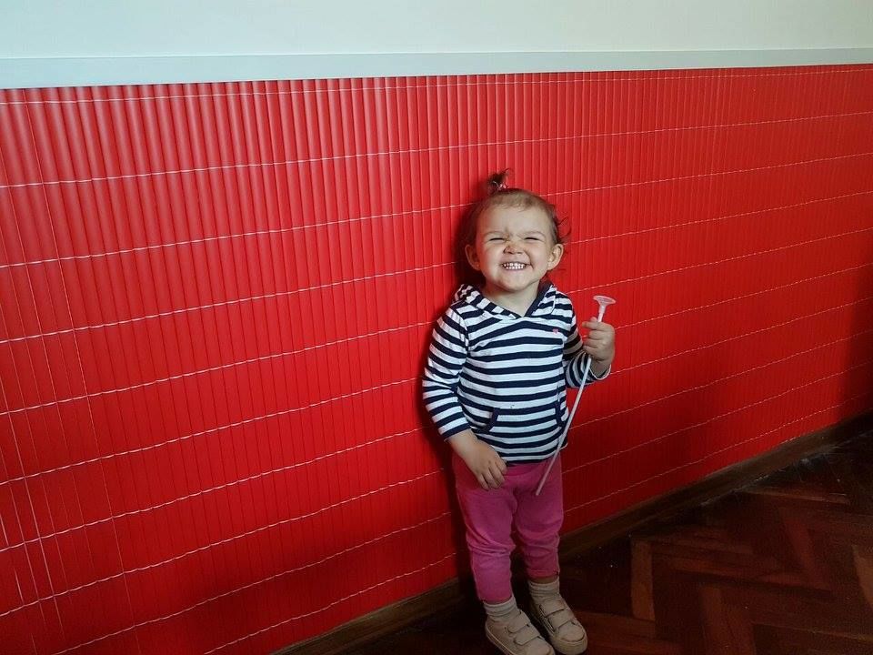 Wall.y color rojo