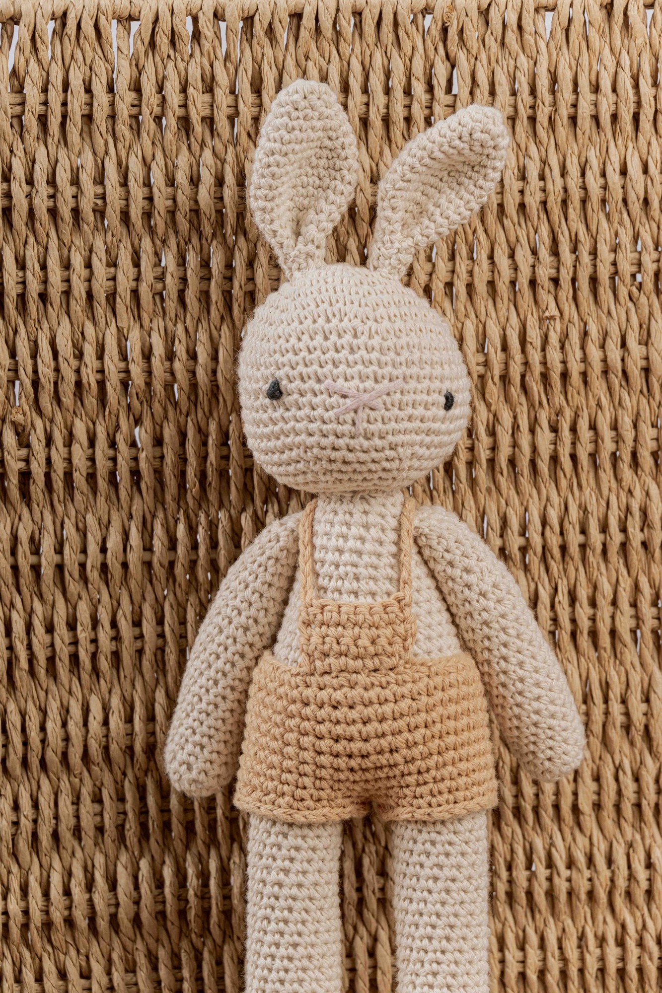 Conejo amigurumi vestido