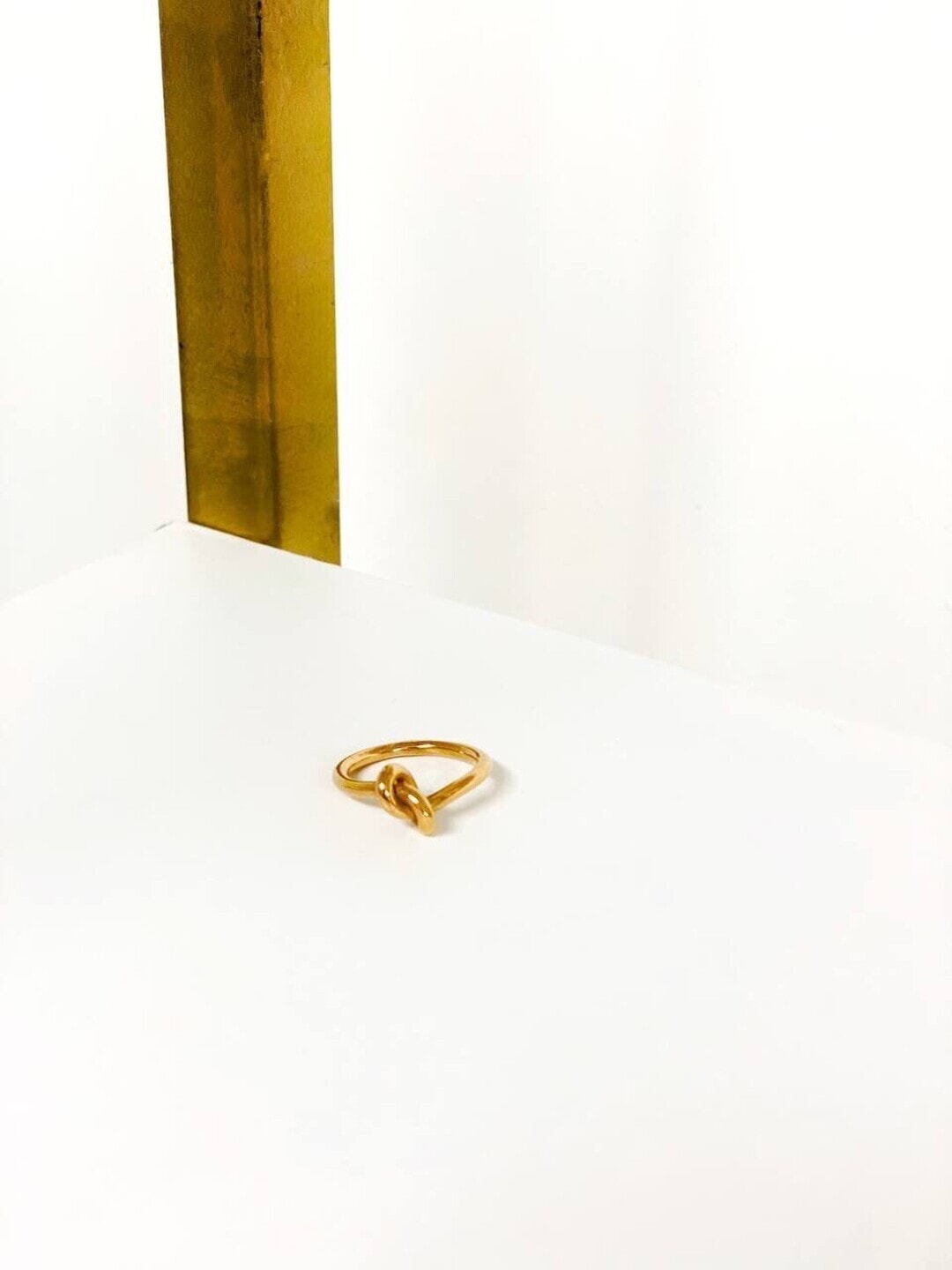 ANILLO NUDO DORADO