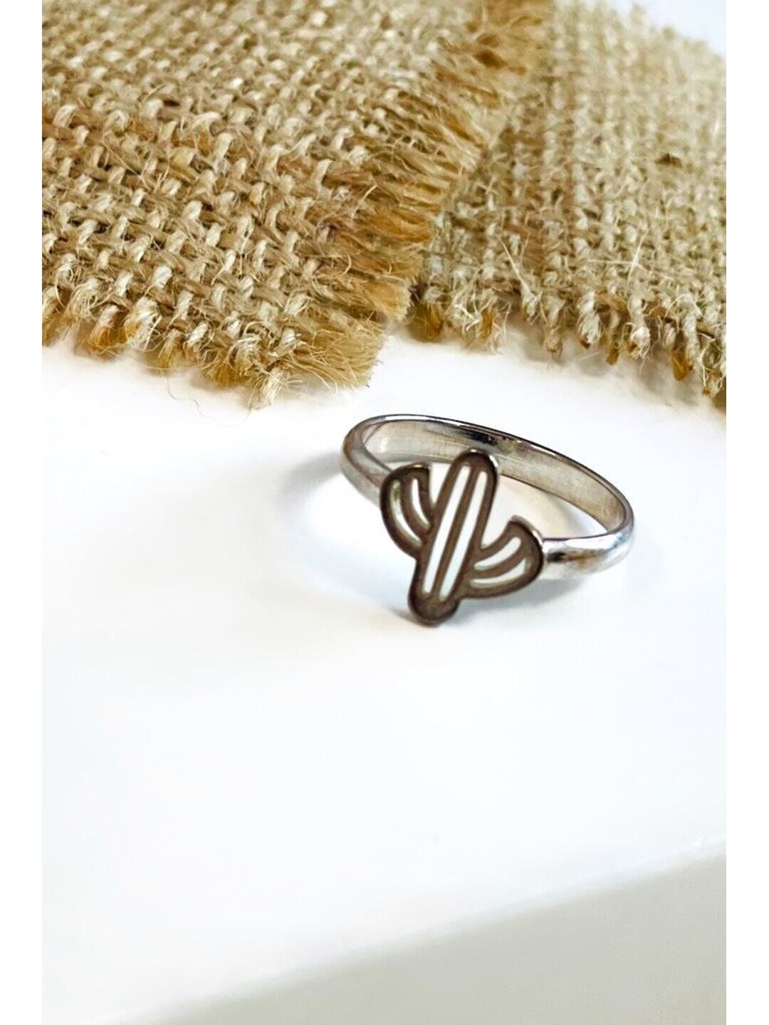 ANILLO POE