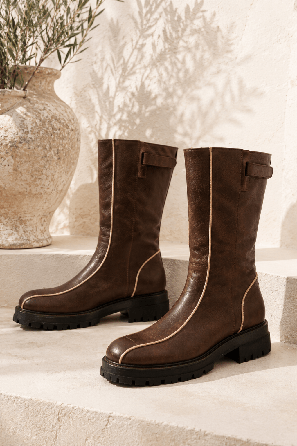 Bota Cleveland