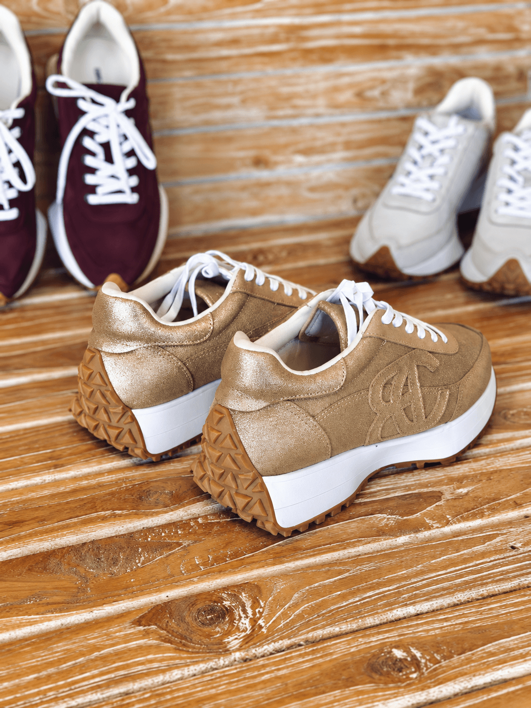 Sneaker Helms