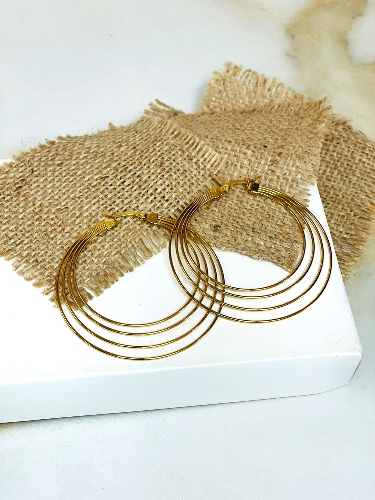 AROS BYRON DORADOS
