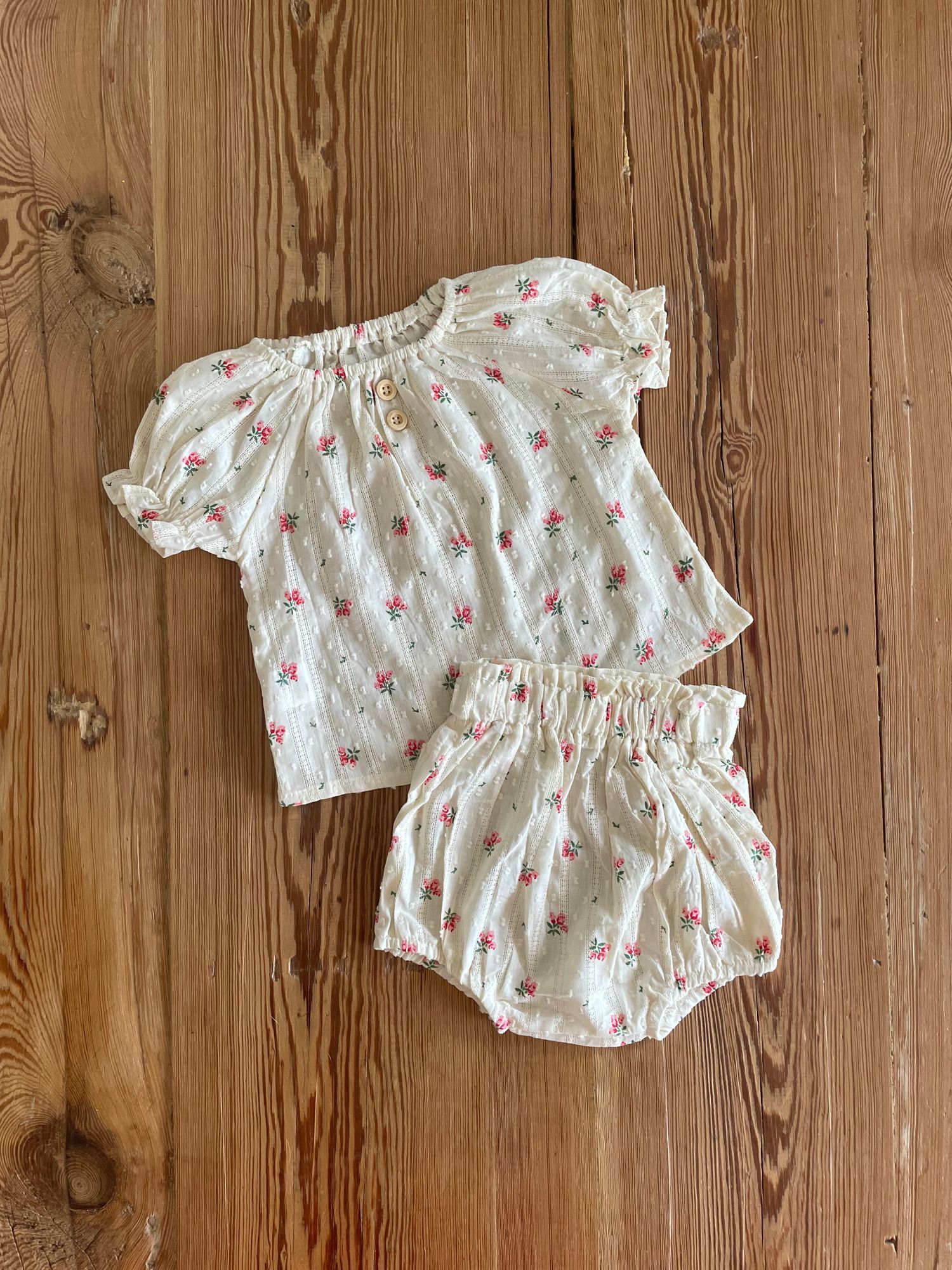 Conjunto Azucena