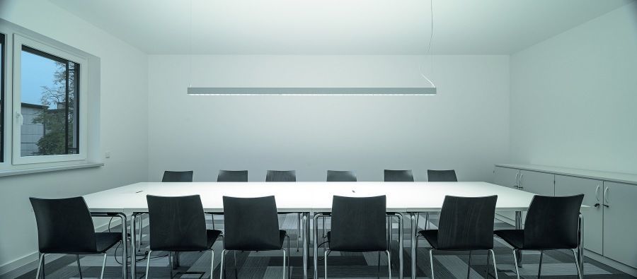 ¿Cómo se mide la cantidad de luz que incide en alguna superficie?