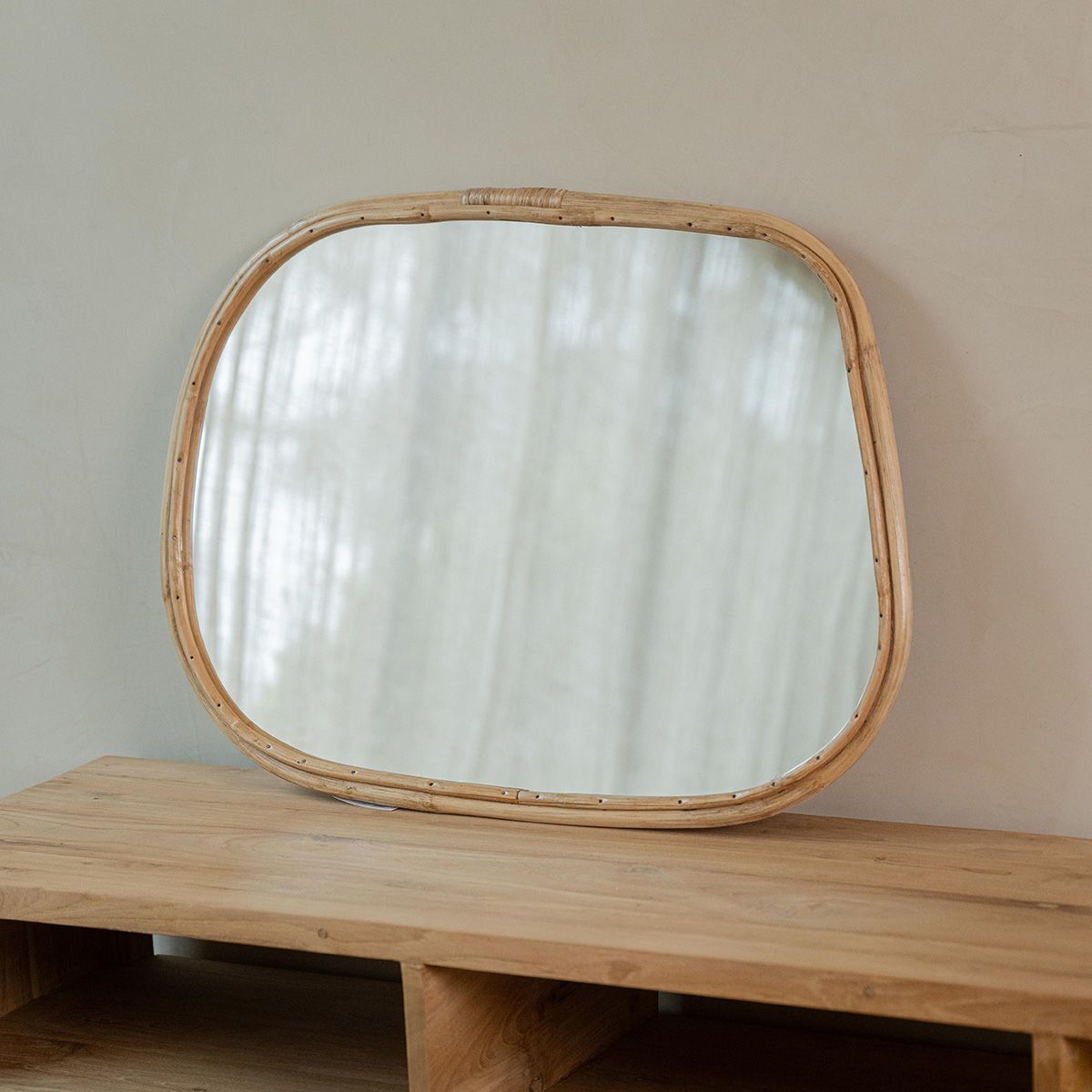 Espejo Bamboo irregular 73x51