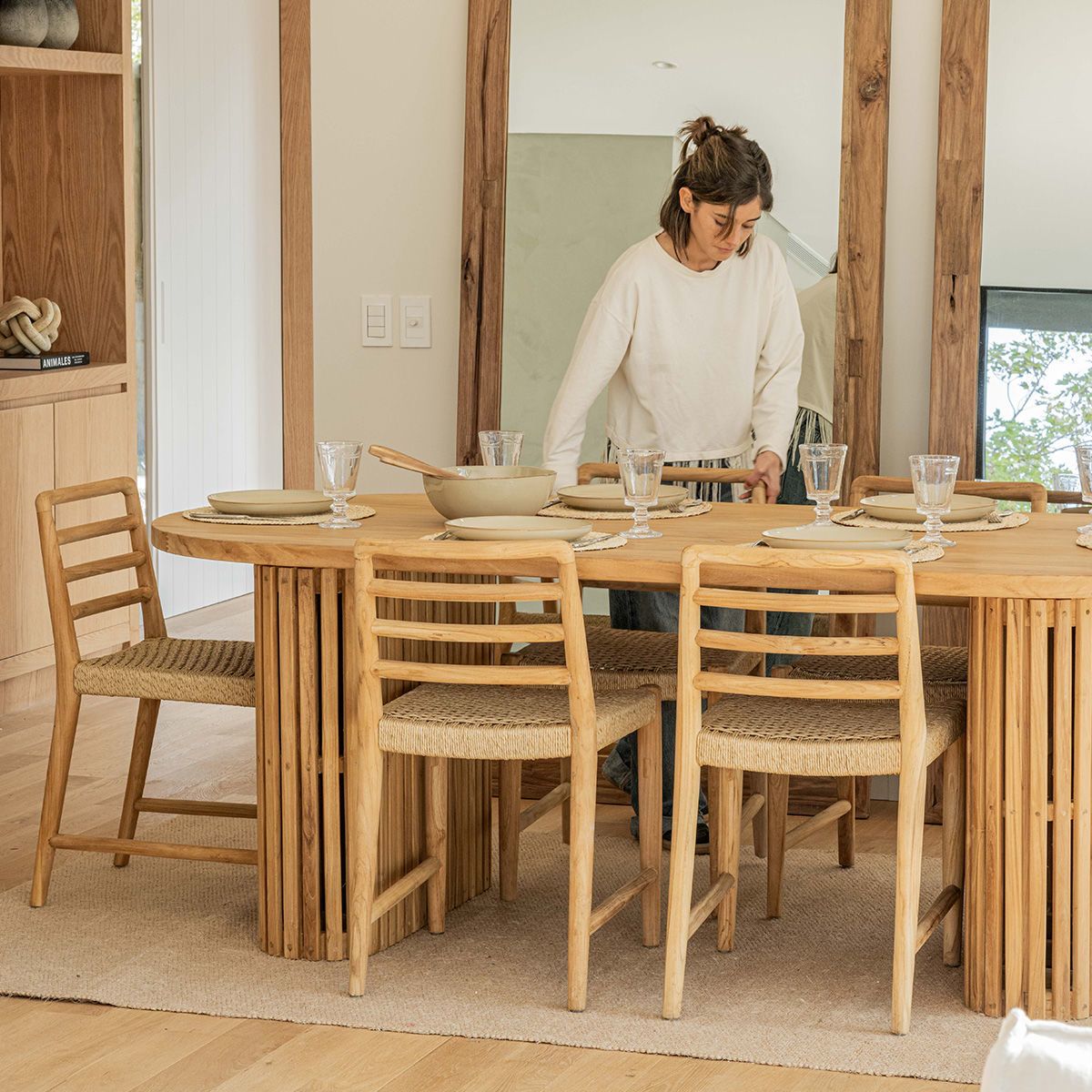 Mesa de comedor Oval