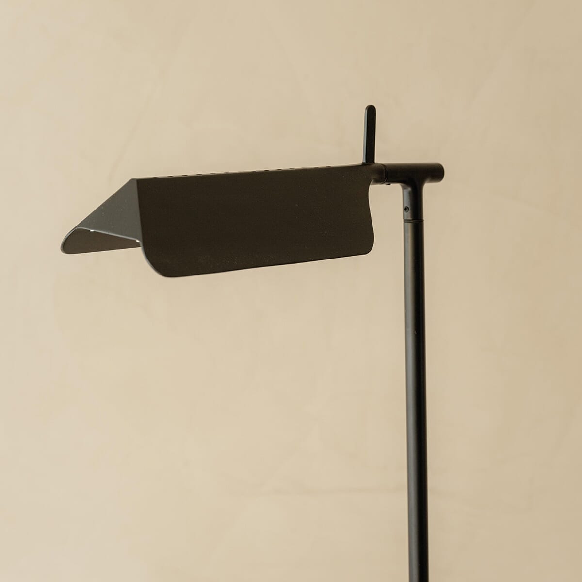 Lámpara de pie Sienna Black