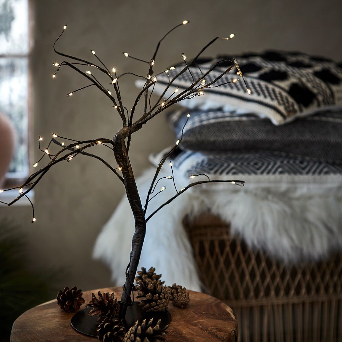 Árbol Glow Irregular Black