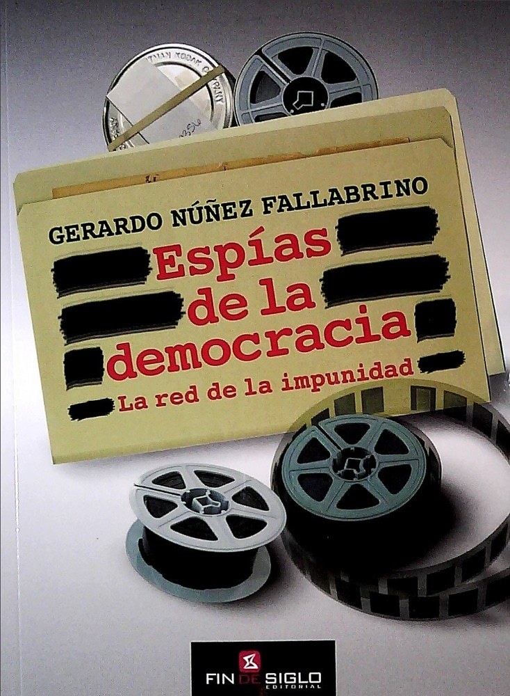 ESPÍAS DE LA DEMOCRACIA