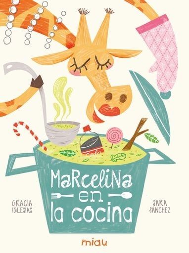 MARCELINA EN LA COCINA