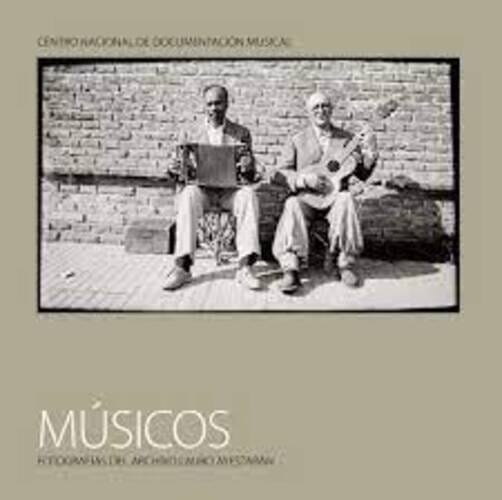 MÚSICOS