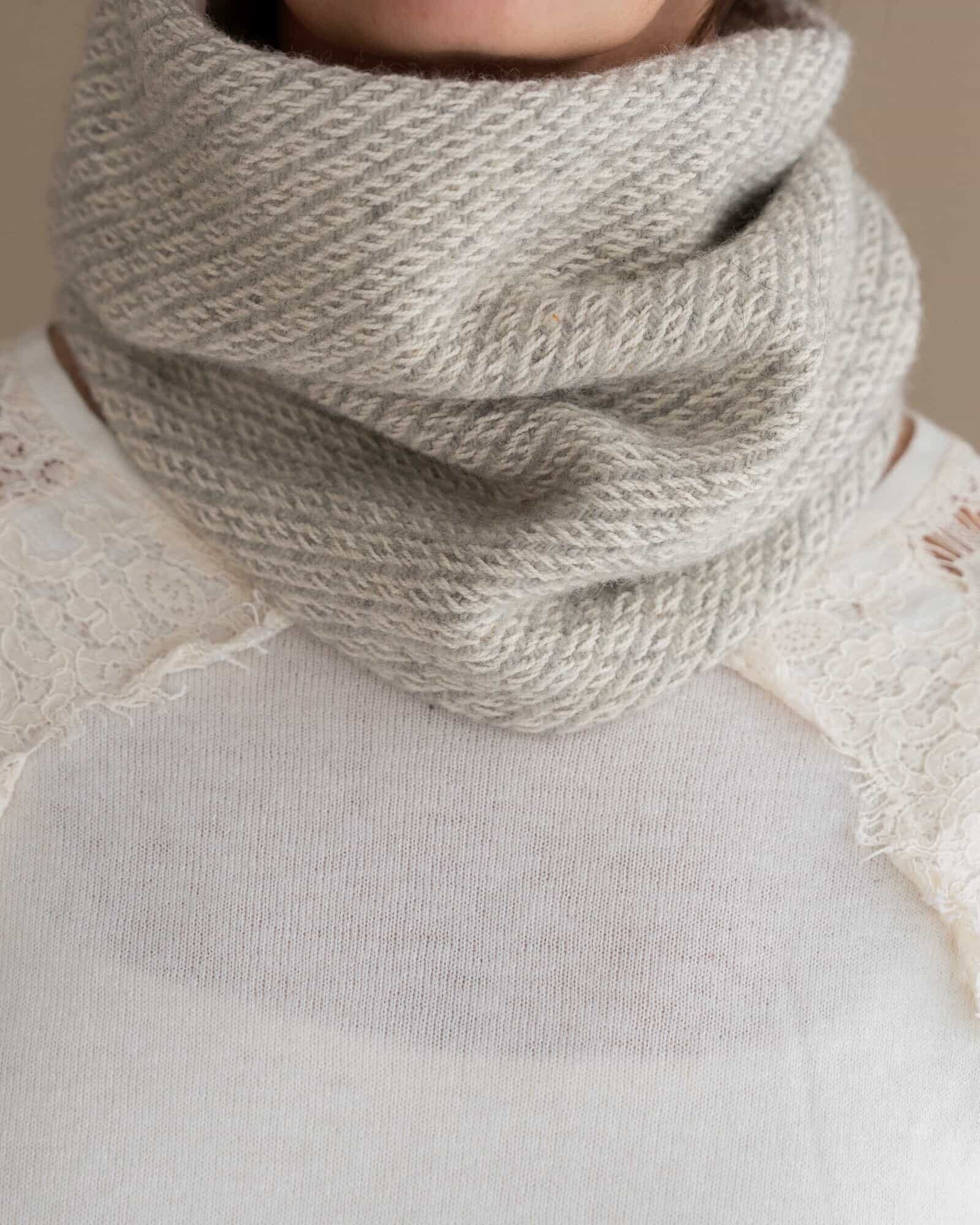 CUELLO JUANGRANDE GRIS