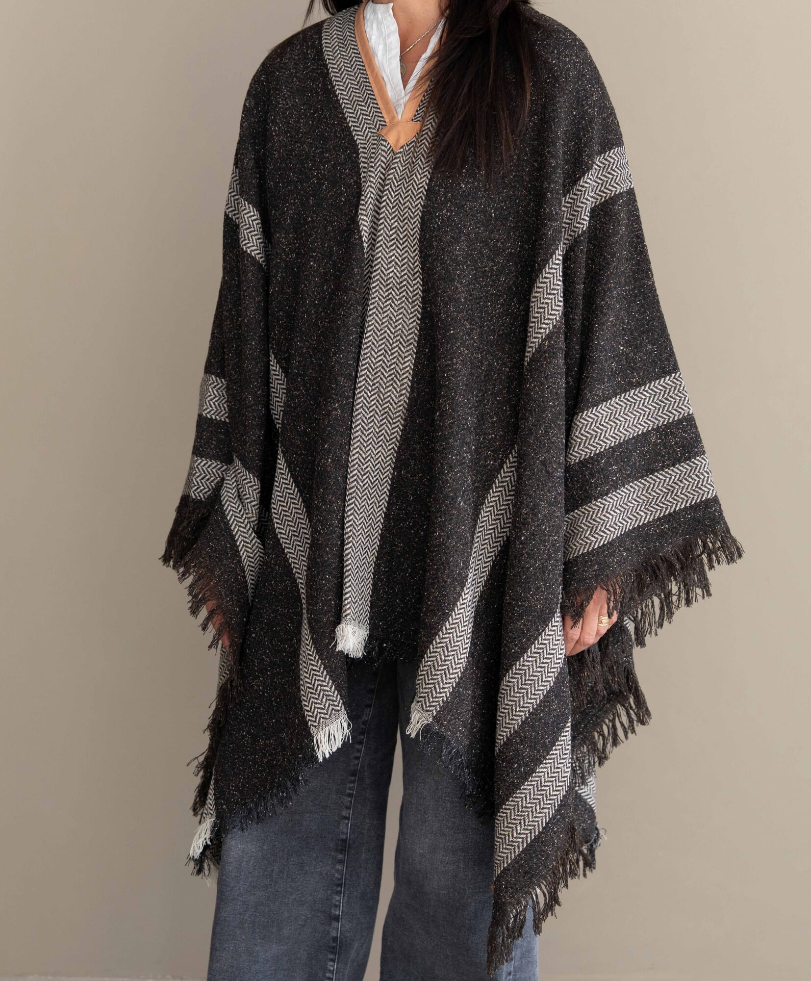 PONCHO ONZA