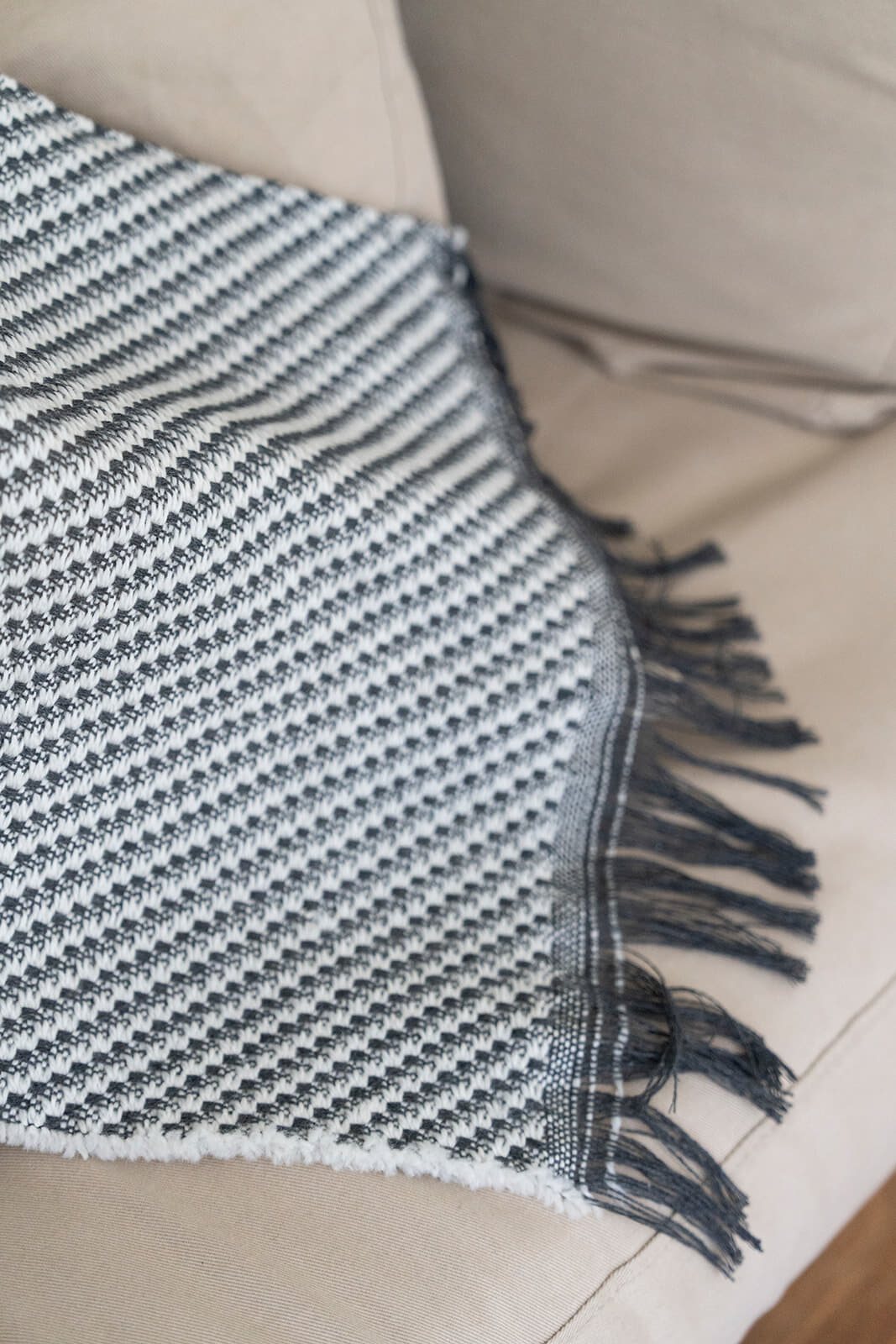 MANTÒN PERDÌZ GRIS