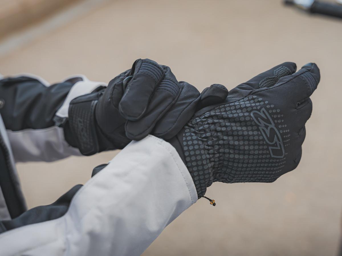 GUANTES