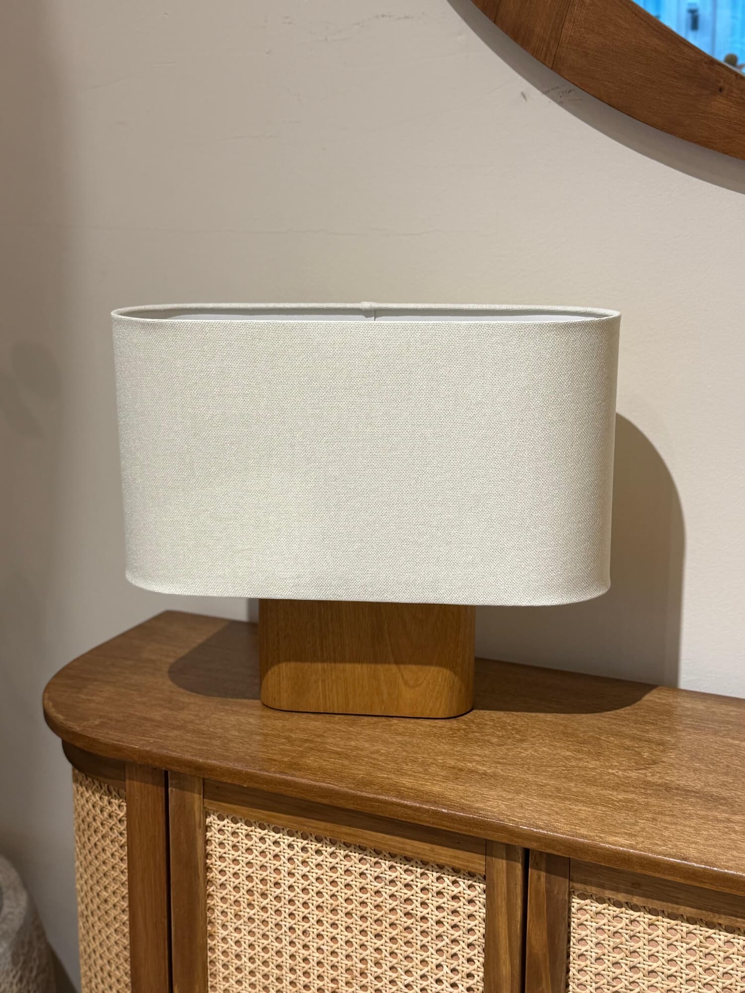 Lampara de mesa eliptica lino