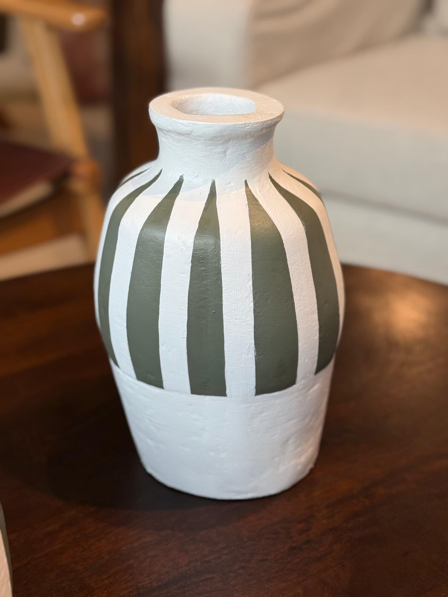 Botella mitad rayas verde