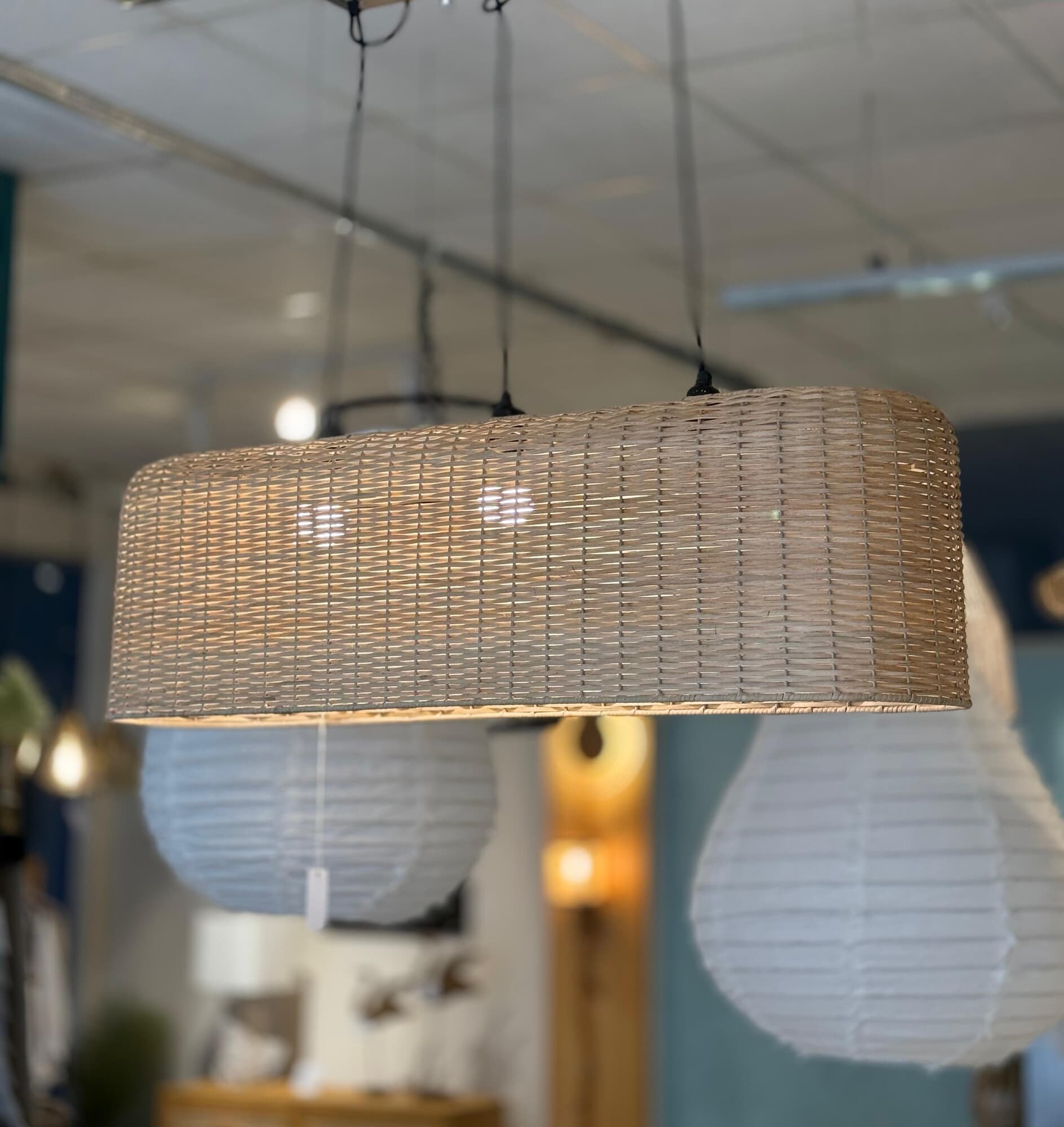 Luminaria colgante ratan
