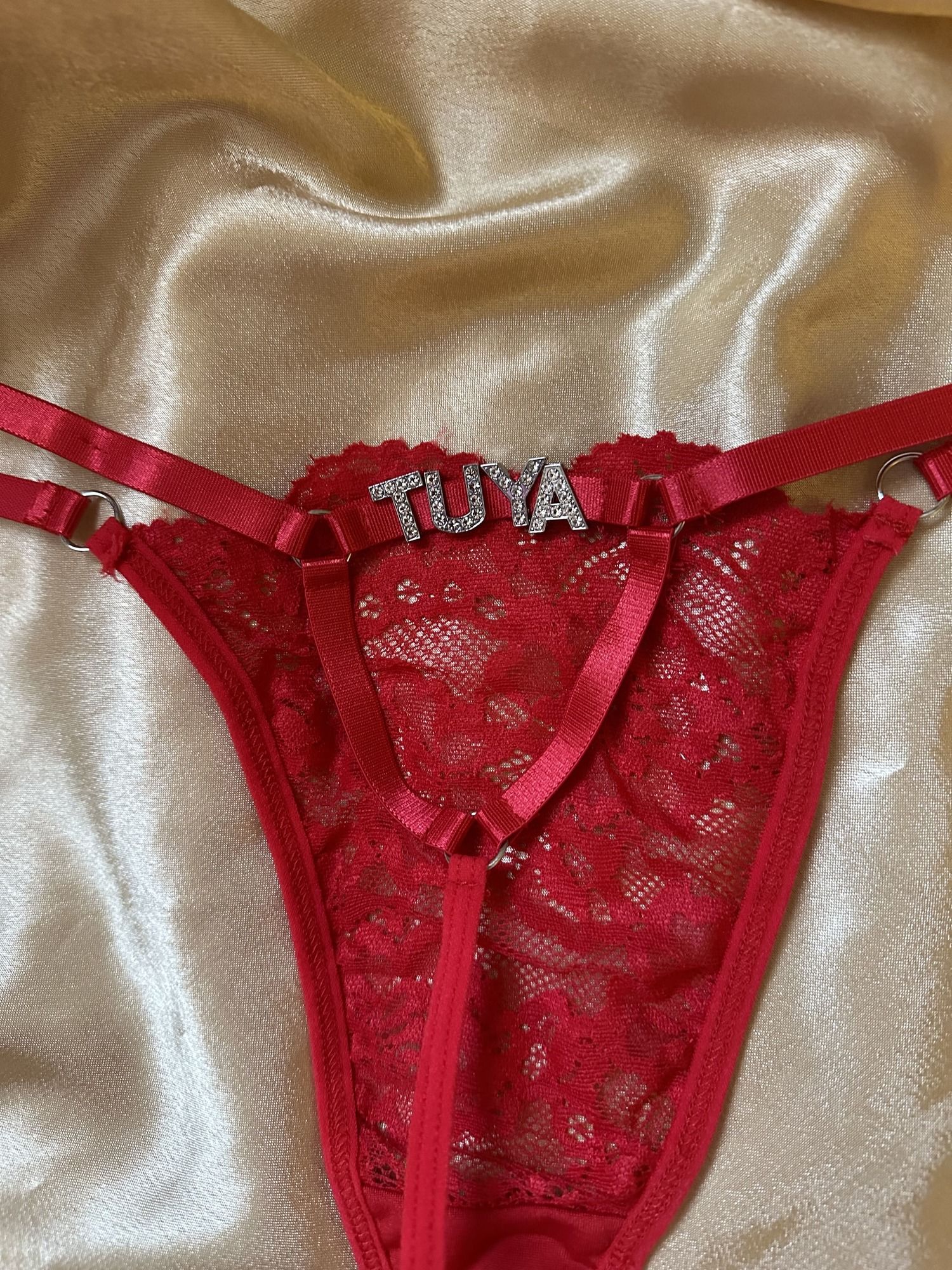 Tanga hilo y strass – “Tuya”