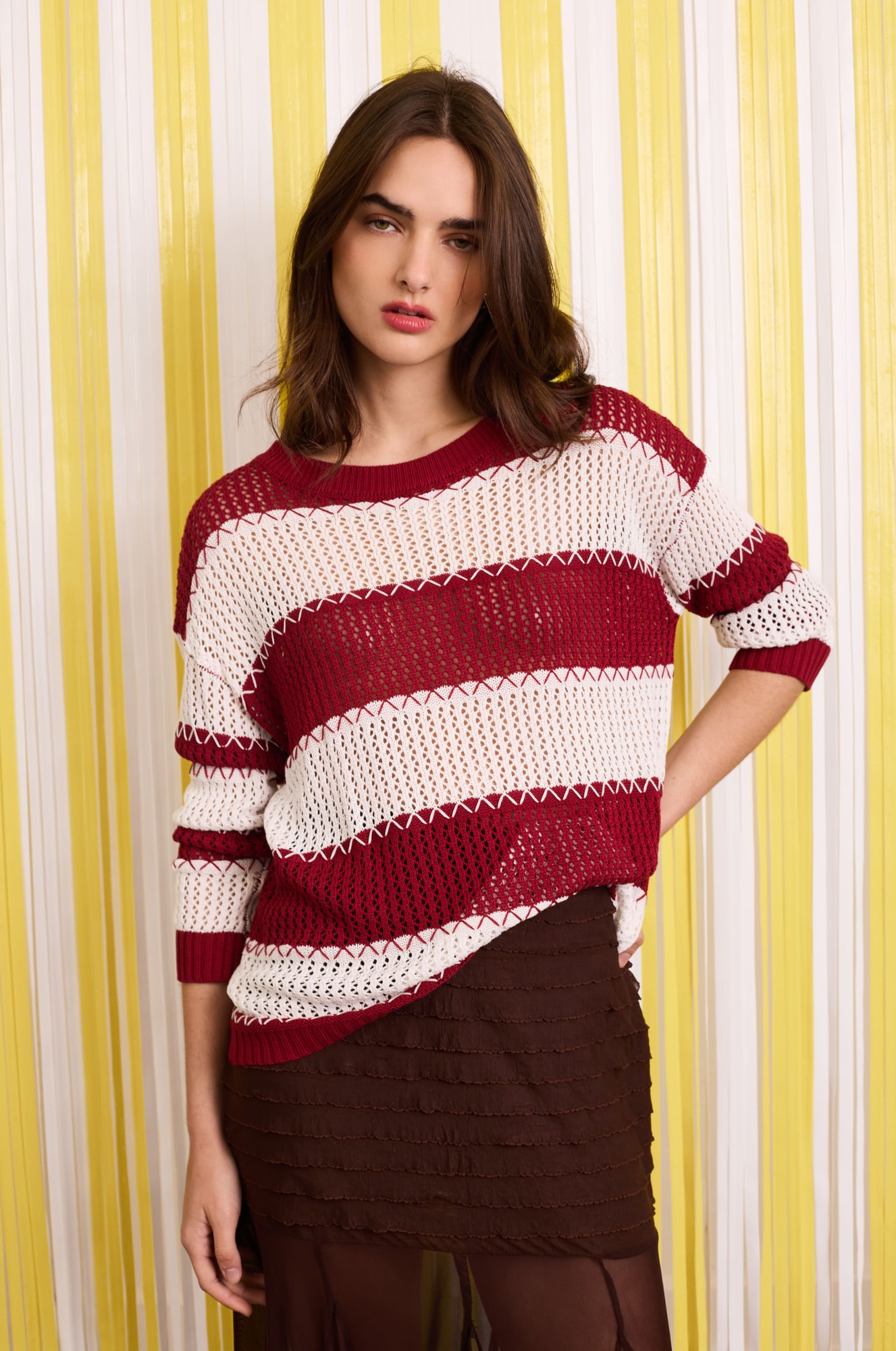 SWEATER BEACH