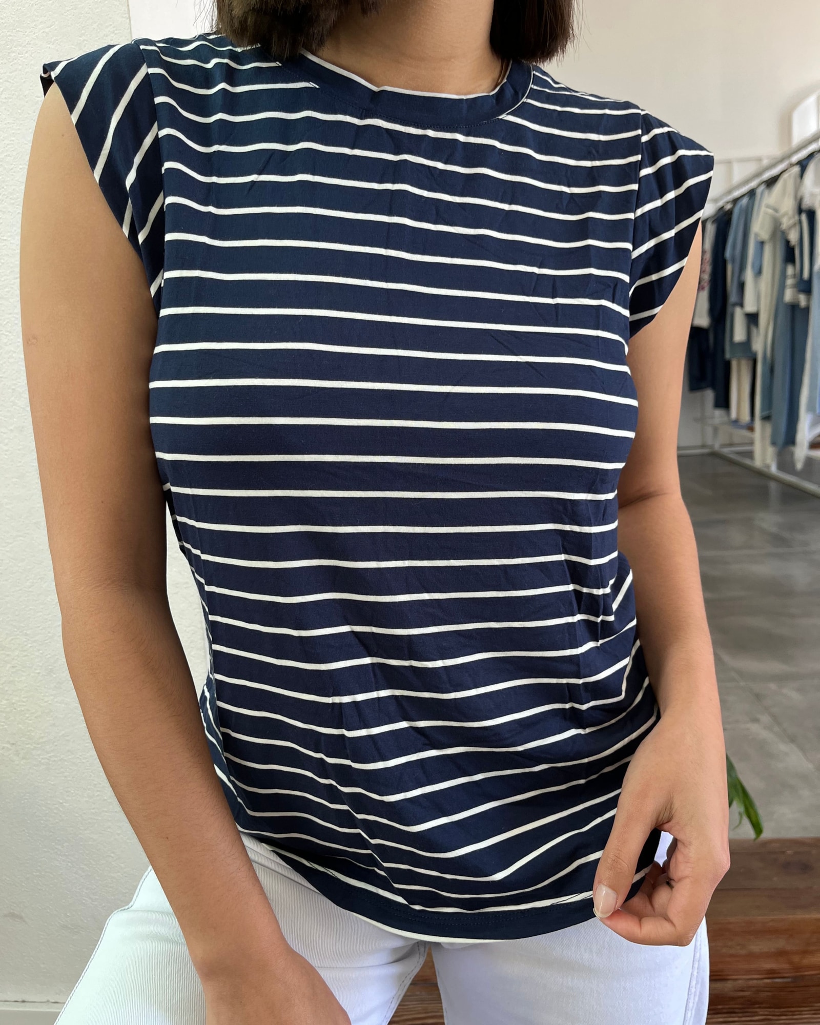 Remera Sin Mangas Rayada