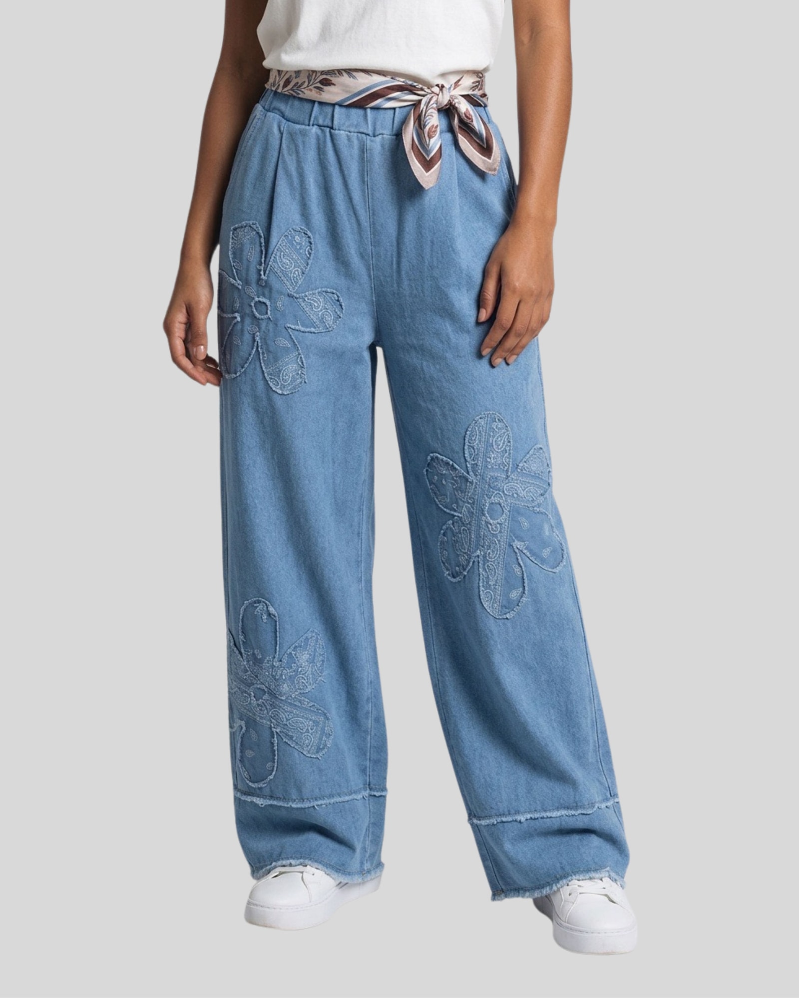 Pantalón Aplique Flores