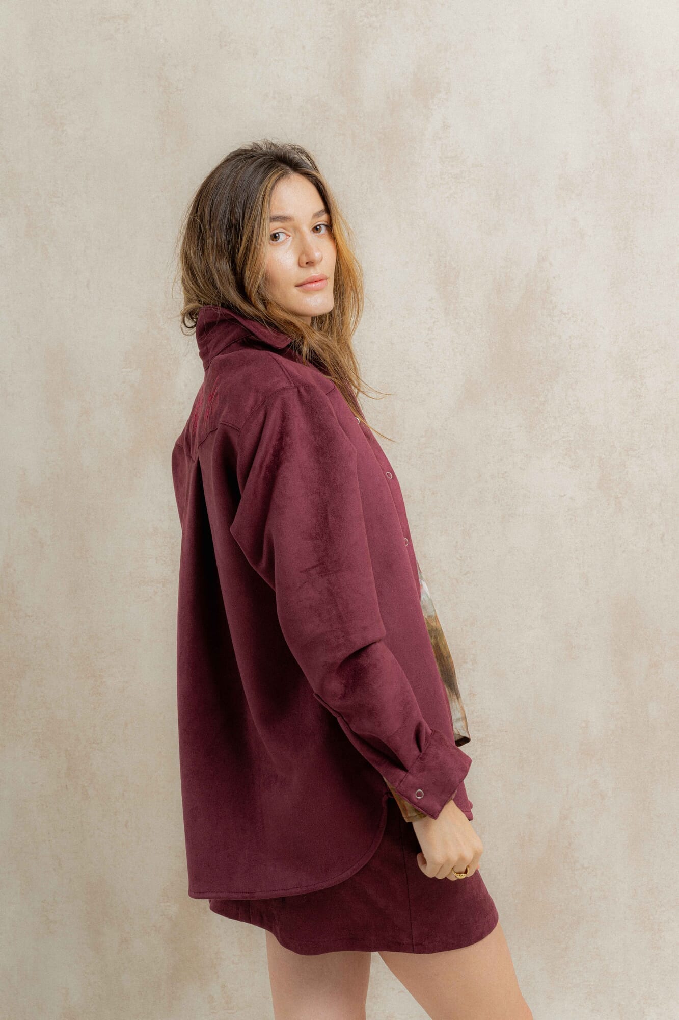 CAMISA TEXAS SUEDE BORDADA
