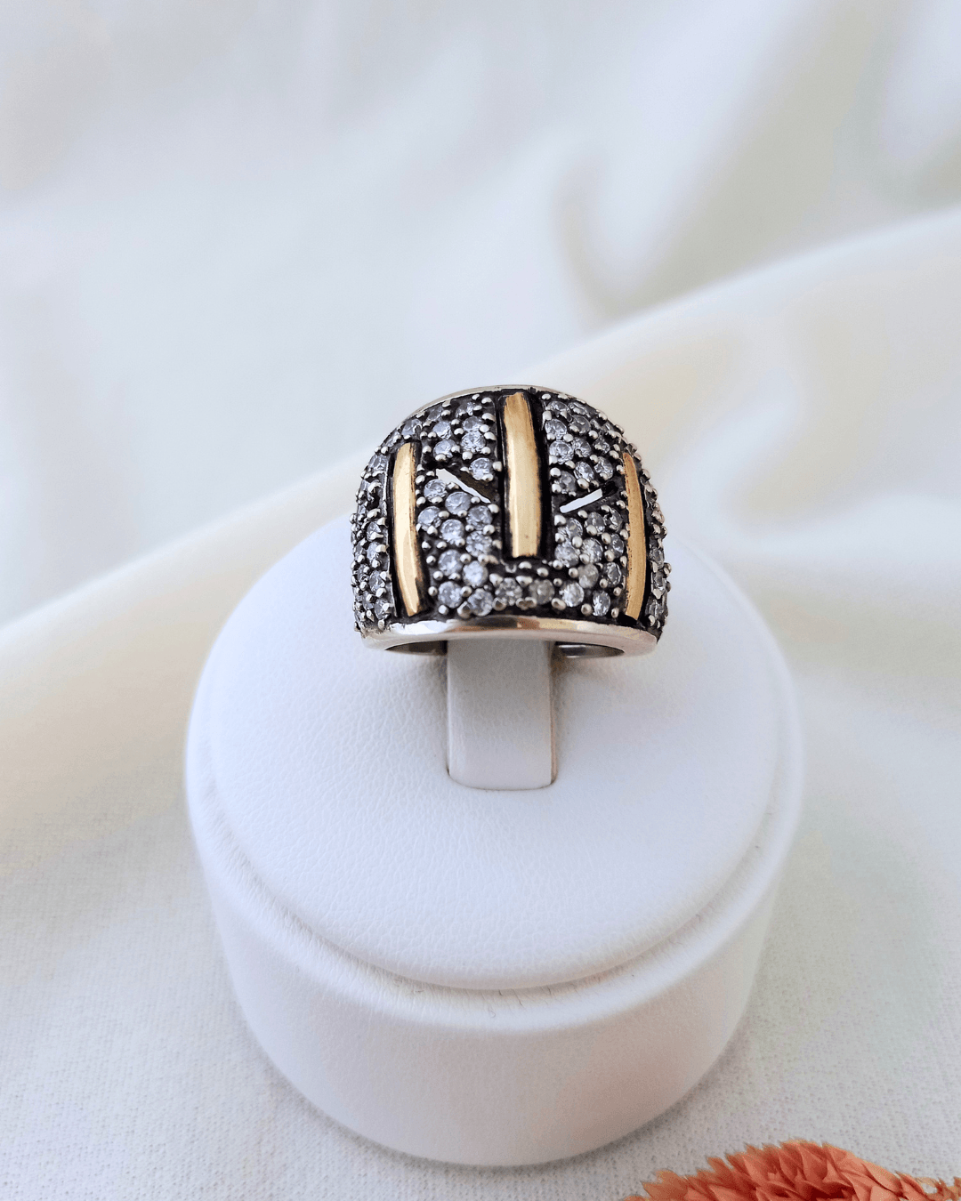 Anillo Lucerna