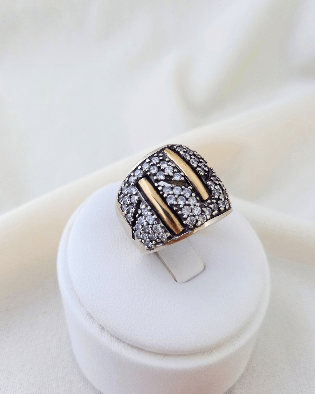 Anillo Lucerna