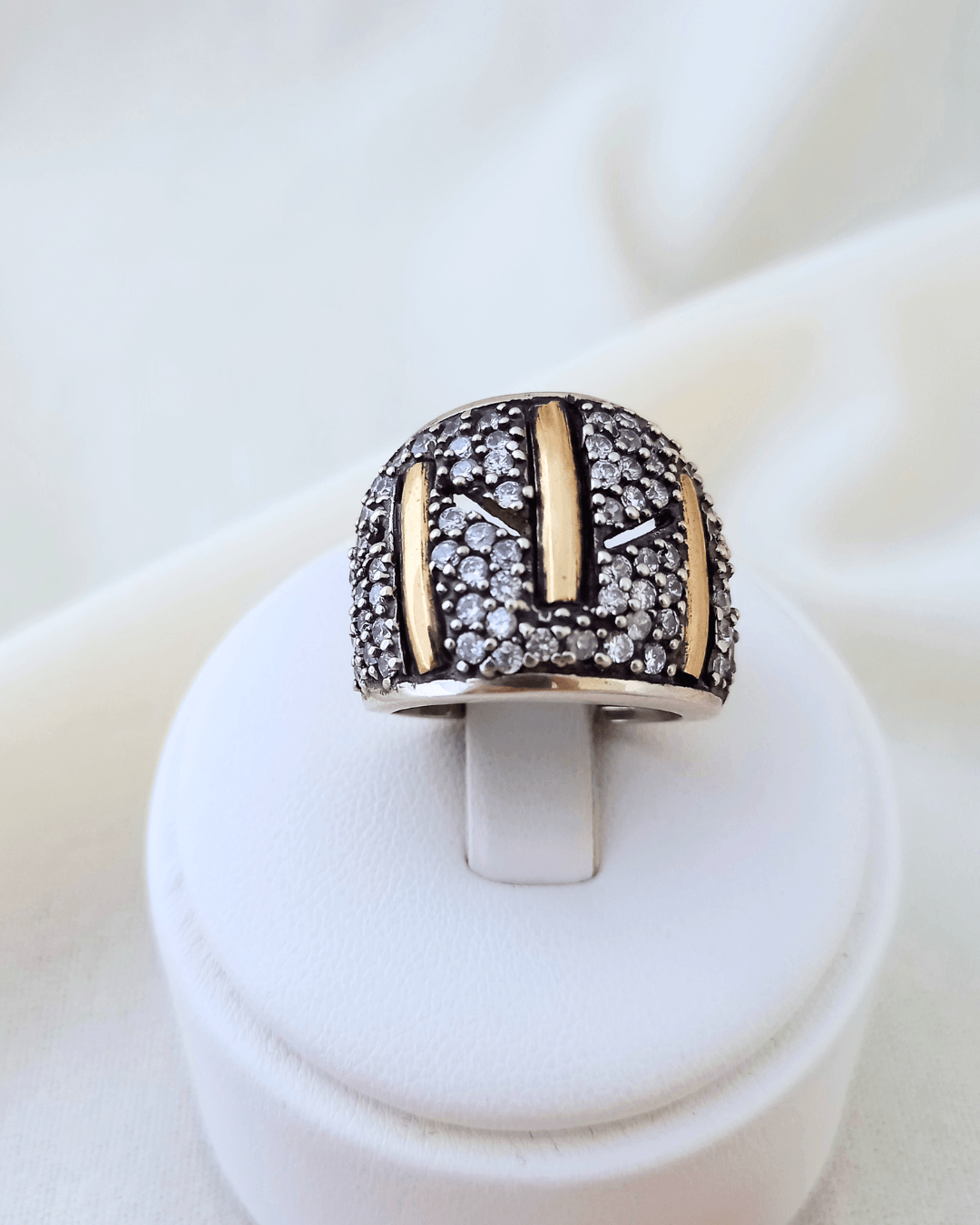 Anillo Lucerna