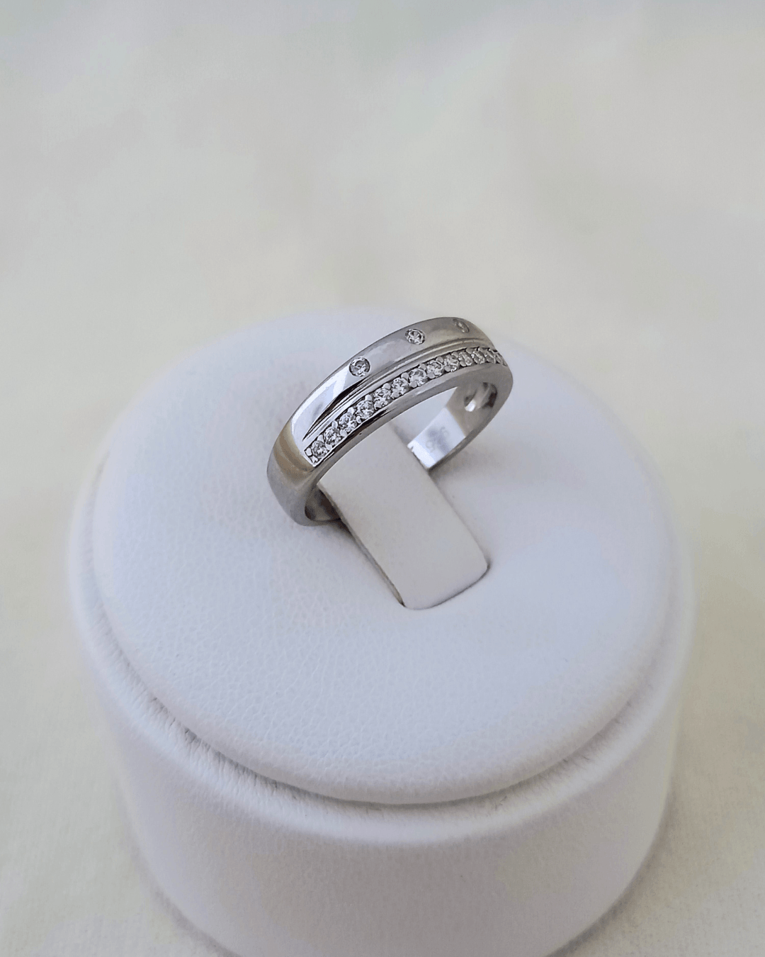 Anillo Centella