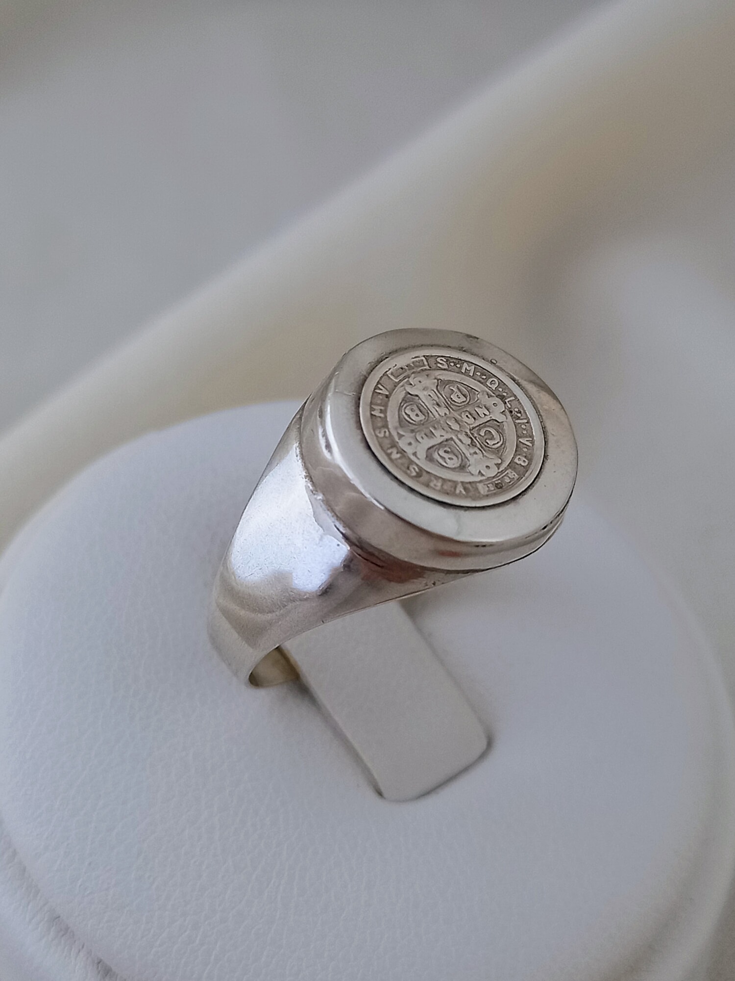 Anillo San Benito plata