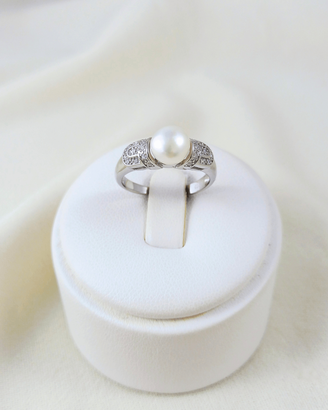 Anillo Perla Elisa