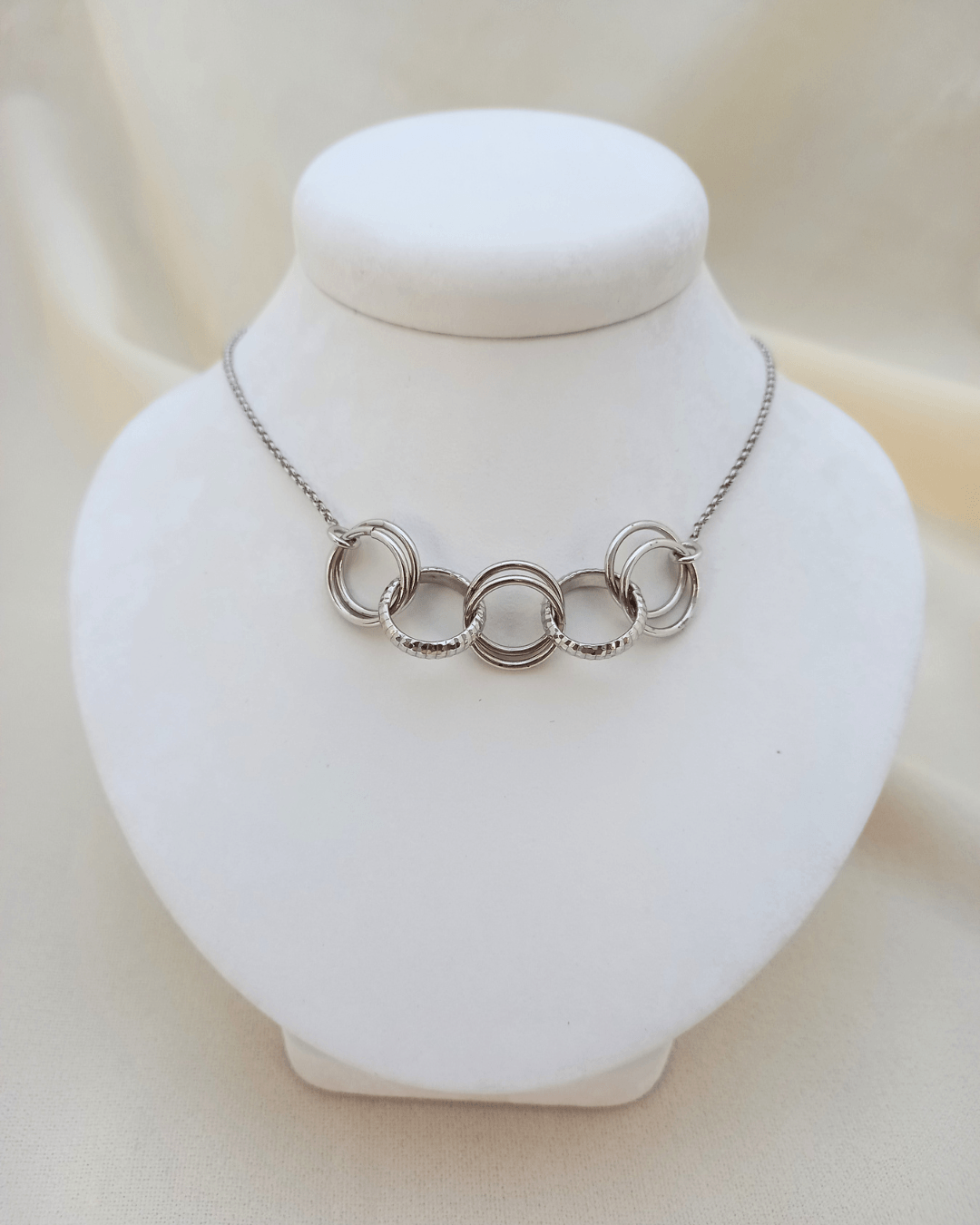 Collar Trina