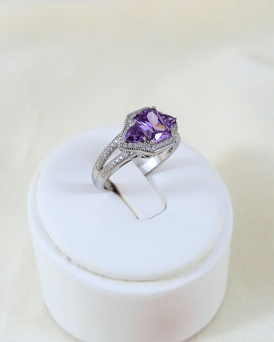 Anillo Violeta