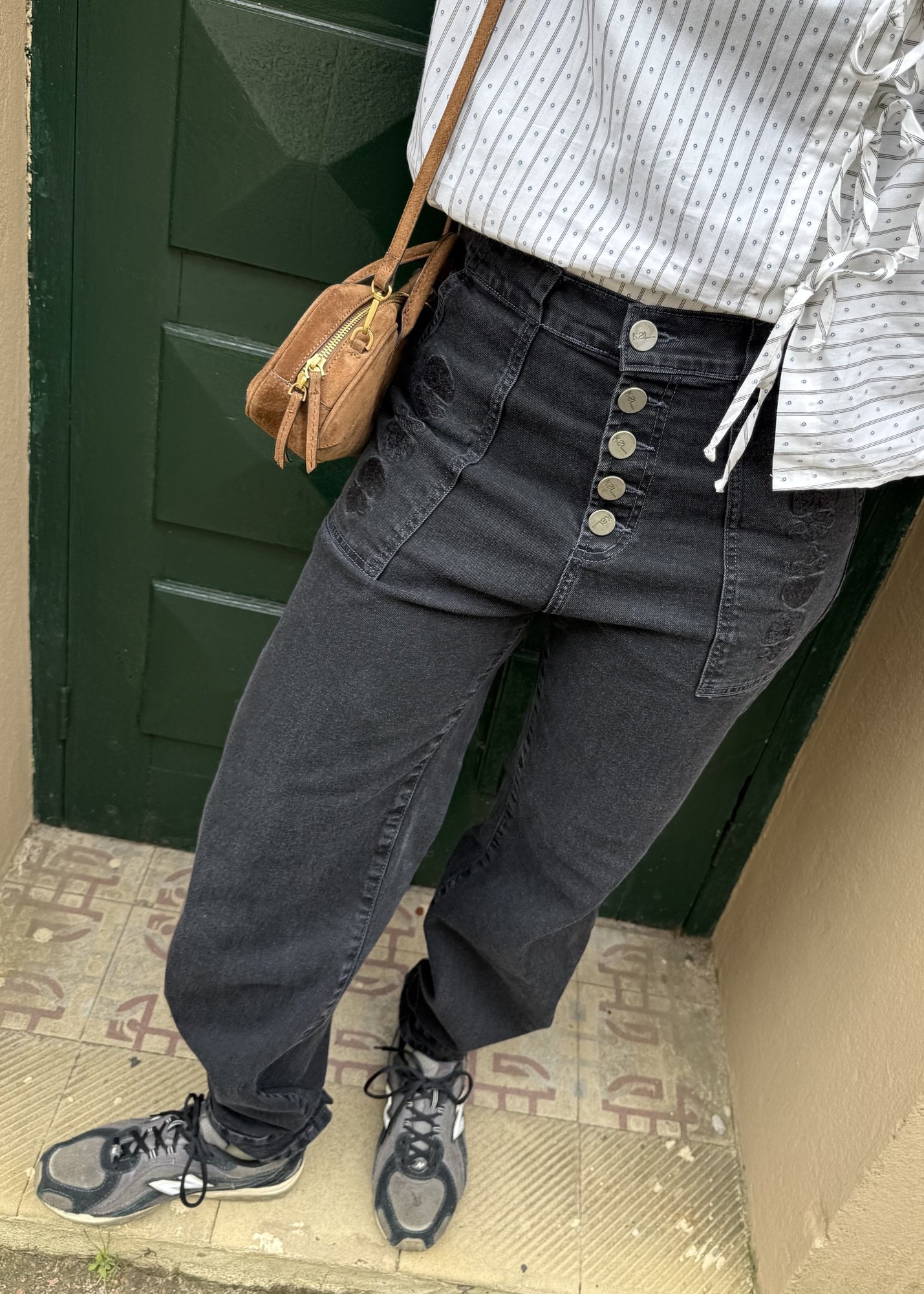 JEAN MUTA