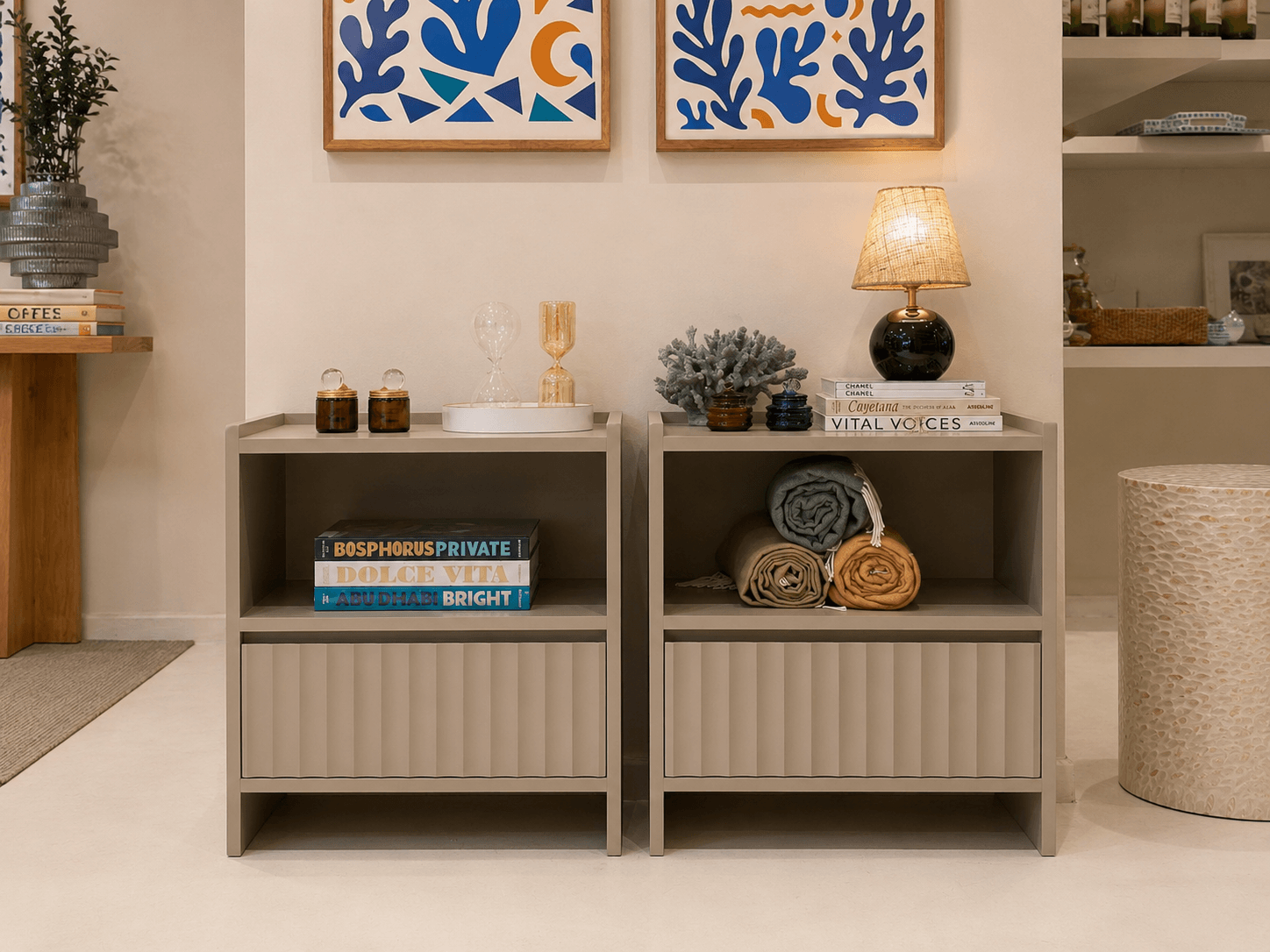 Mesa de luz laqueada Gris