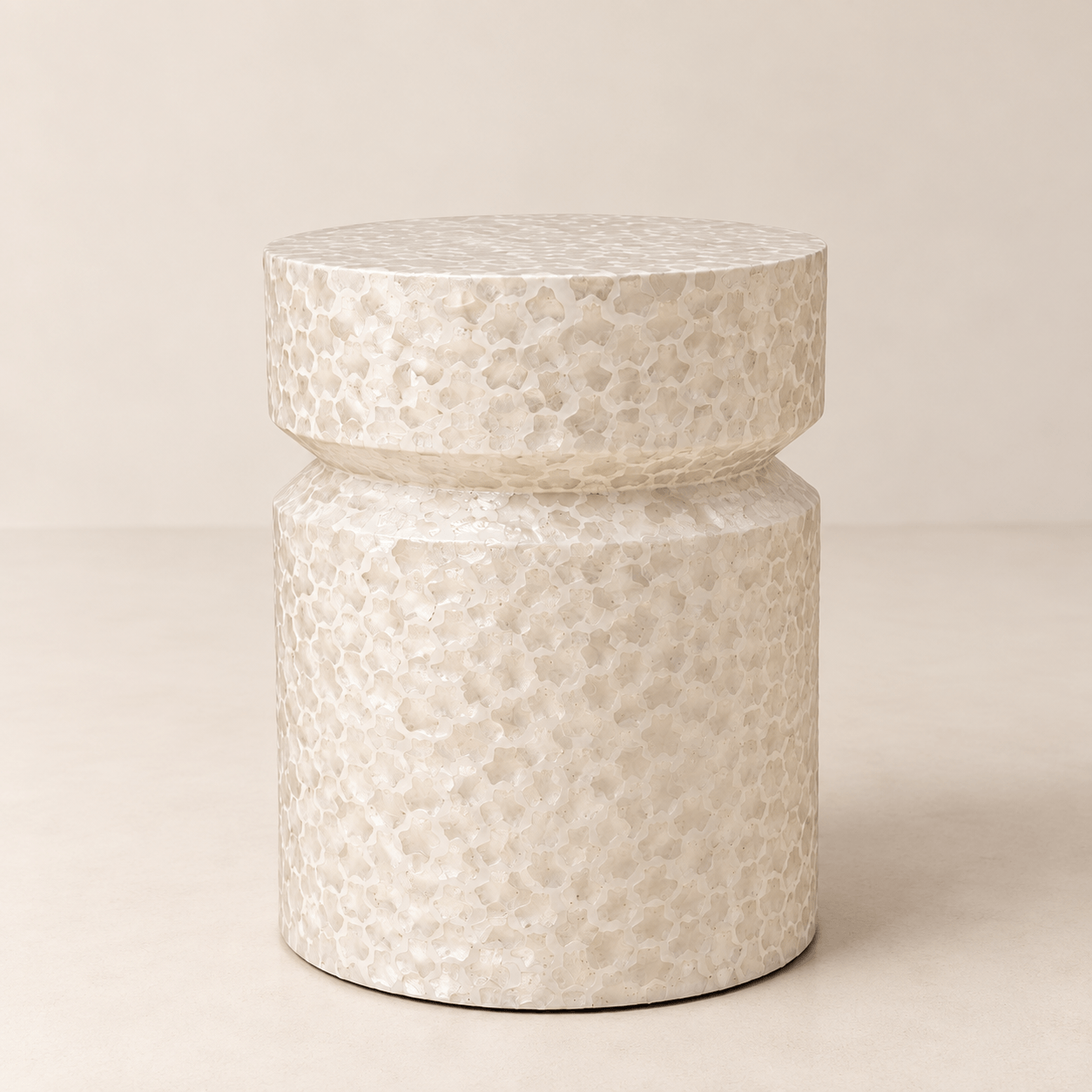 Stool dorado